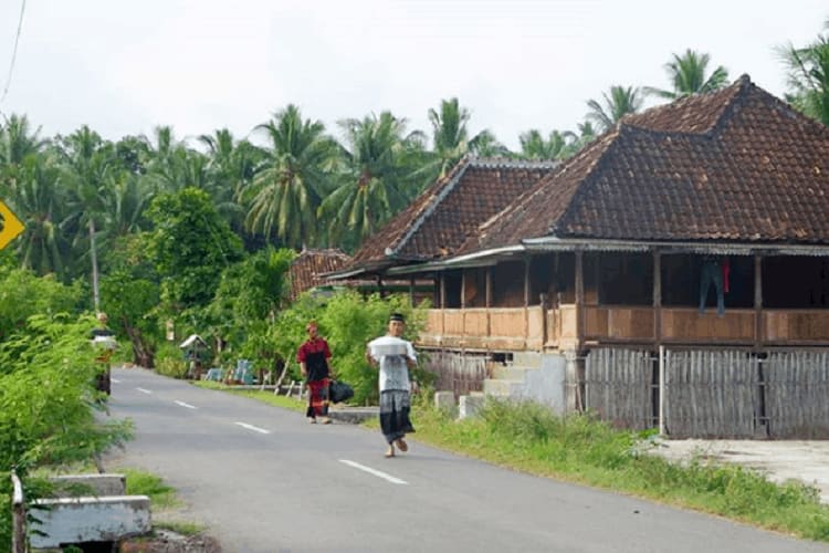 Tradisi Tukhun Tinung